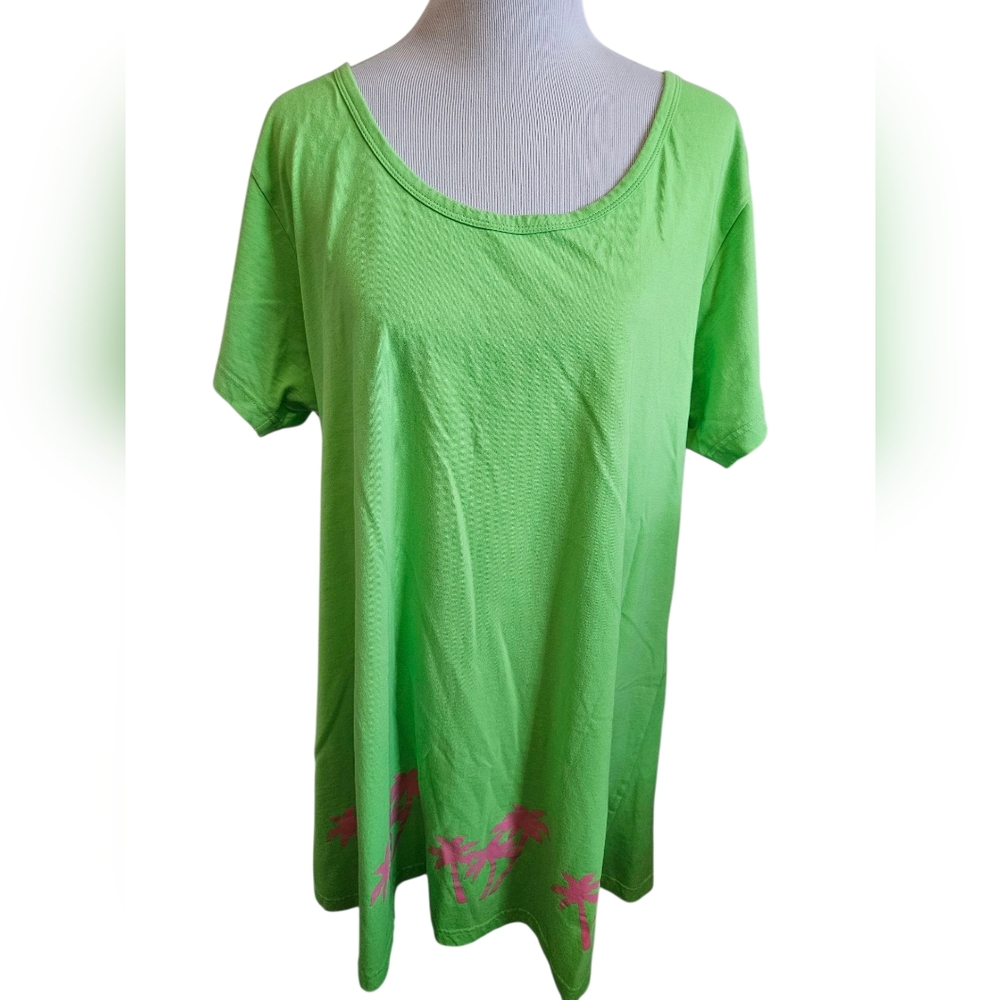 Casual Living Green Women's Loung Dress  with Pink Palm Tree Accents Size 1X.